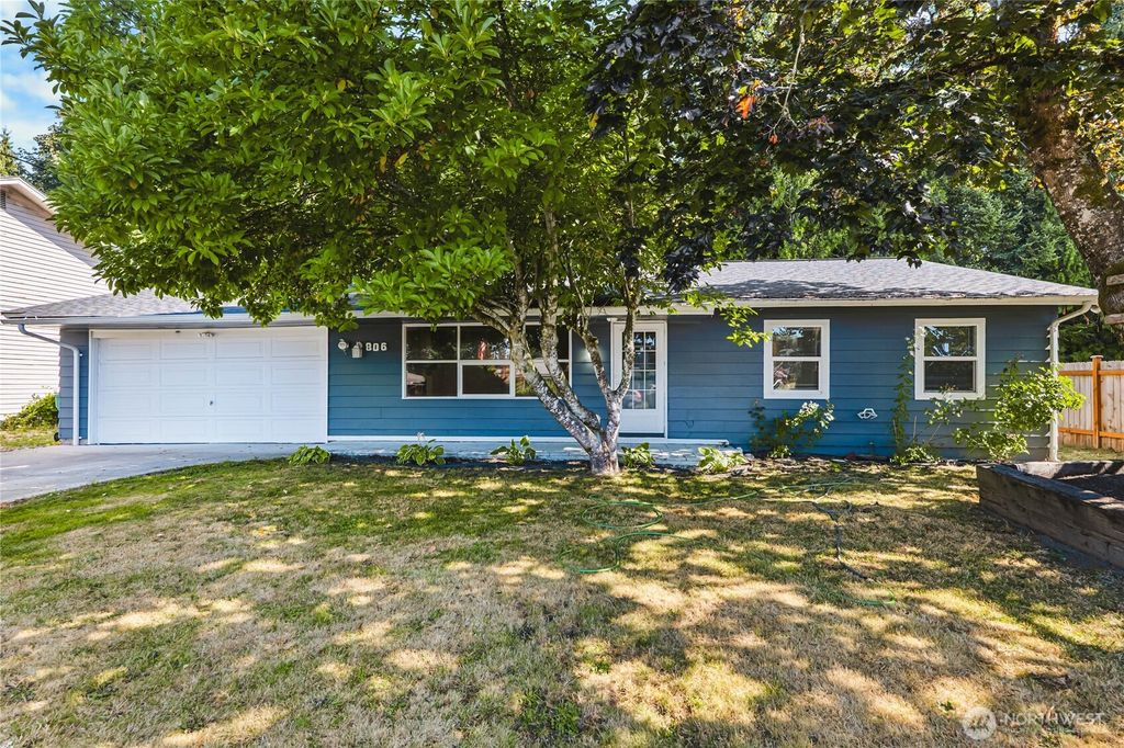 Photo of 806 26th Place SE, Auburn, WA 98002 (MLS # 2437065)