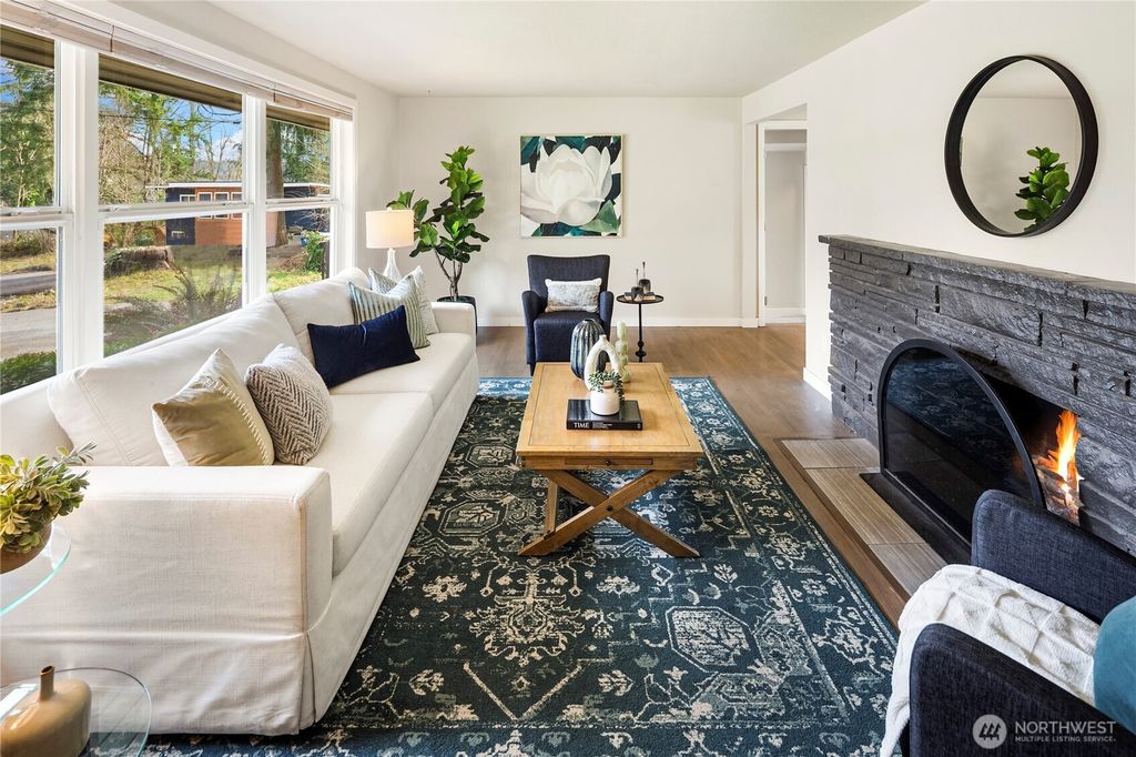Photo of 18407 61st Place NE, Kenmore, WA 98028 (MLS # 2347098)