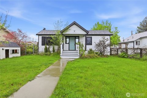 Photo of 4807 N Howard Street, Spokane, WA 99205 (MLS # 2512235)