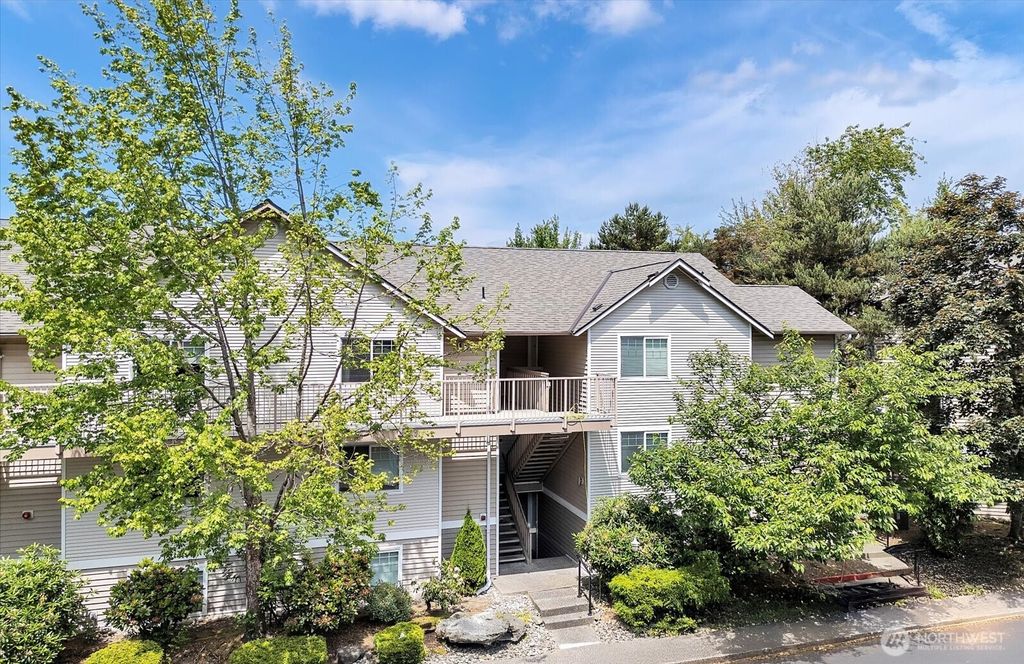 Photo of 11527 Highway 99 #E305, Everett, WA 98204 (MLS # 2388420)