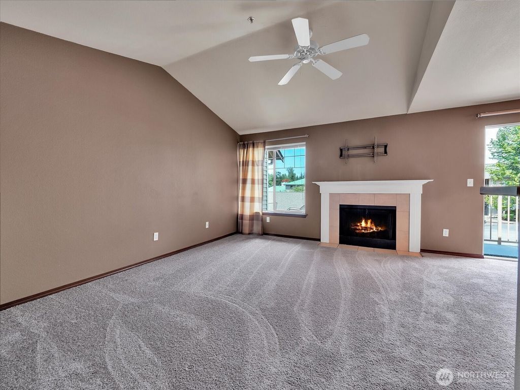 Photo of 11527 Highway 99 #E305, Everett, WA 98204 (MLS # 2388420)