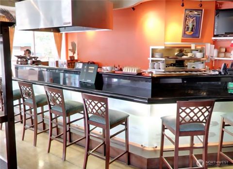 Photo of 6417 Roosevelt Way NE, Seattle, WA 98115 (MLS # 2466309)