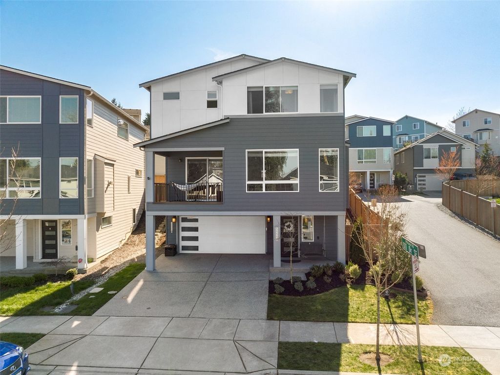 Photo of 11118 14th Place SE, Lake Stevens, WA 98258 (MLS # 2212080)