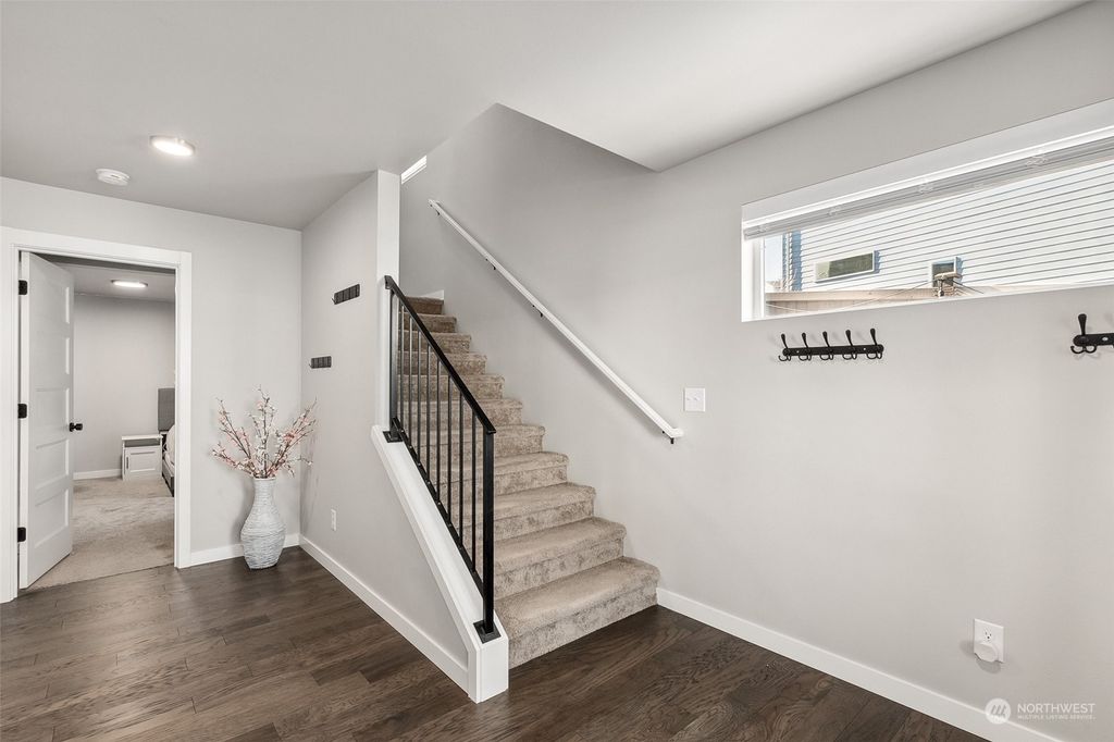 Photo of 11118 14th Place SE, Lake Stevens, WA 98258 (MLS # 2212080)