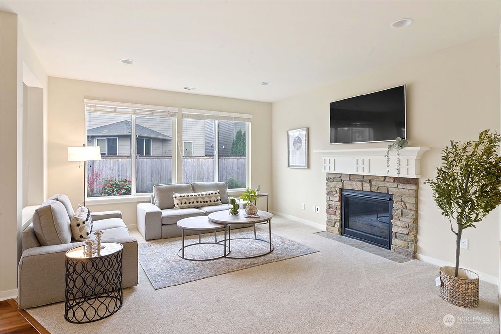 Photo of 4815 NE 3rd Place, Renton, WA 98059 (MLS # 2214466)