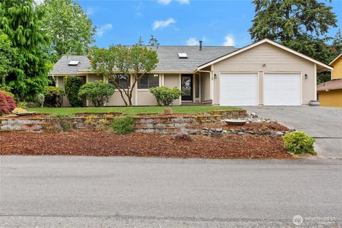 Photo of 9715 110th Street Ct SW CT, Lakewood, WA 98498 (MLS # 2546756)