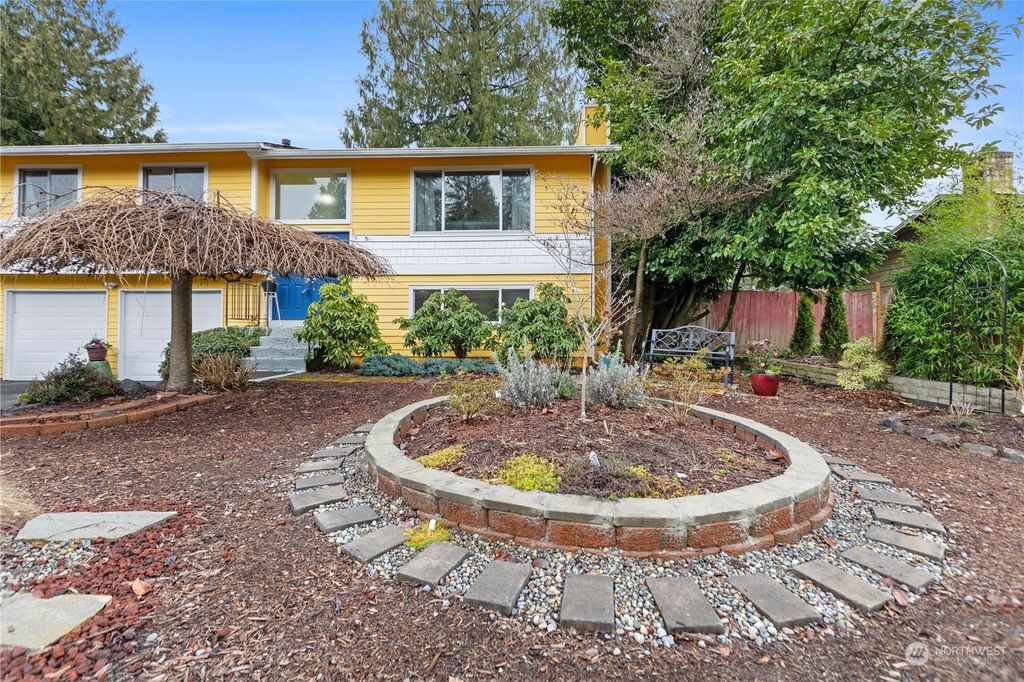 Photo of 17129 29th Drive SE, Bothell, WA 98012 (MLS # 2200942)