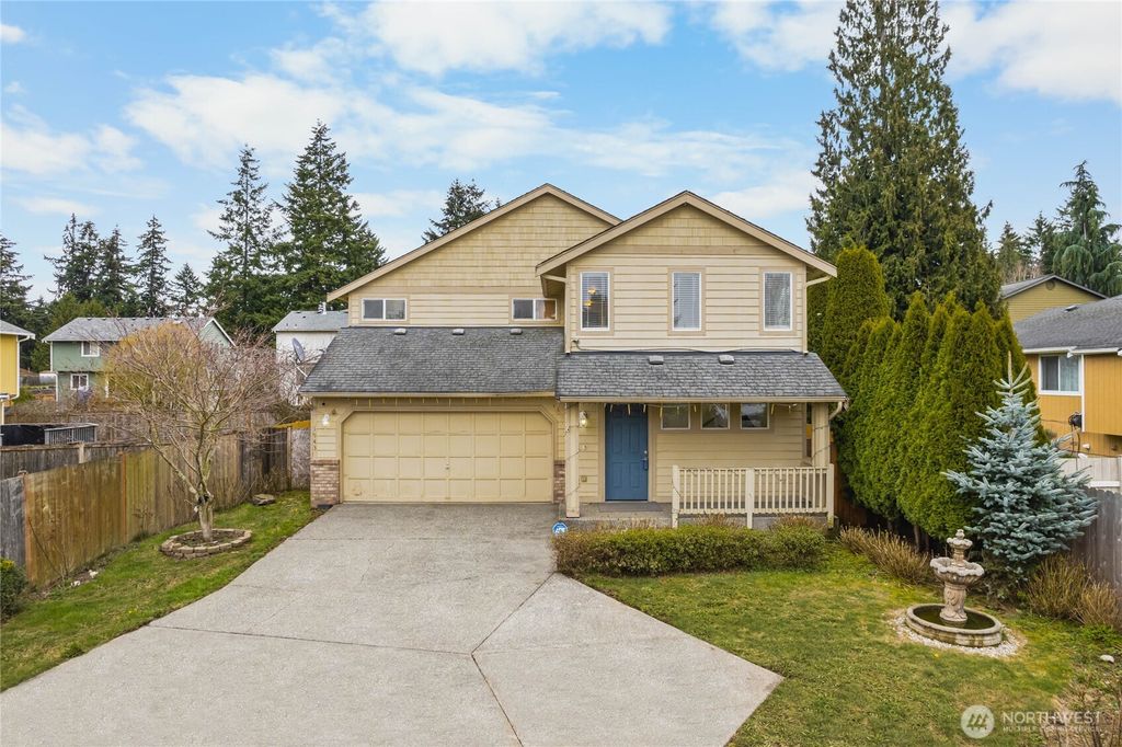 Photo of 1943 SW 352nd Street, Federal Way, WA 98023 (MLS # 2348322)