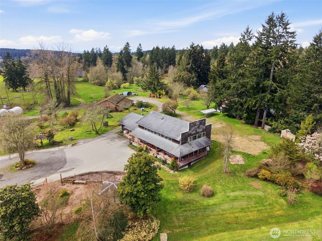 Photo of 20211 Vashon Highway SW, Vashon, WA 98070 (MLS # 2504234)