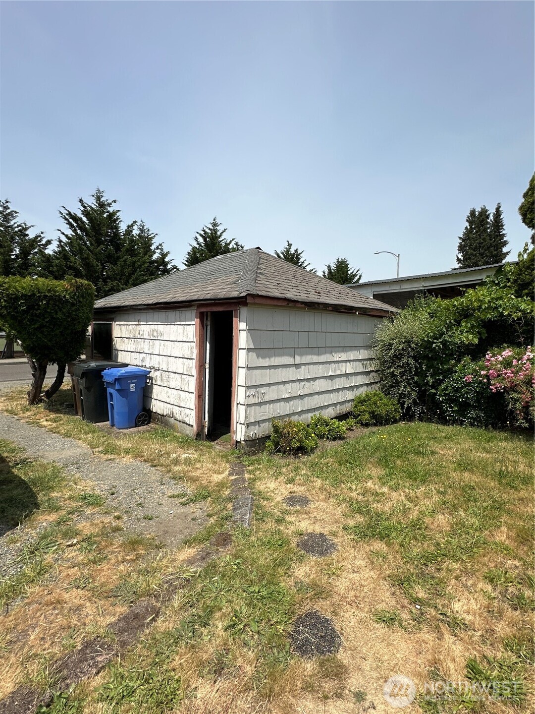 869 S 83rd Street