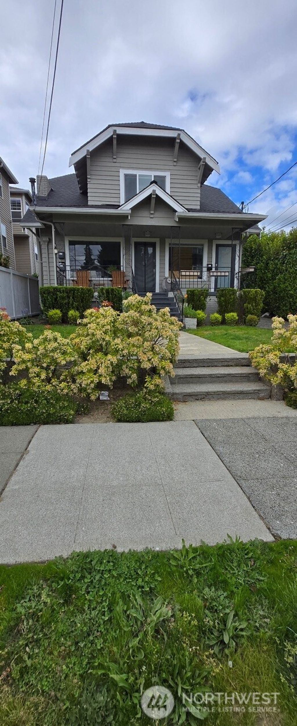 Photo of 816 N 43rd Street, Seattle, WA 98103 (MLS # 2376924)