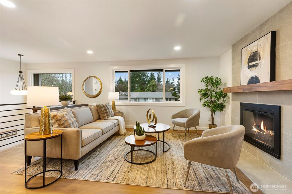 Photo of 15833 NE 110th Street, Redmond, WA 98052 (MLS # 2485775)