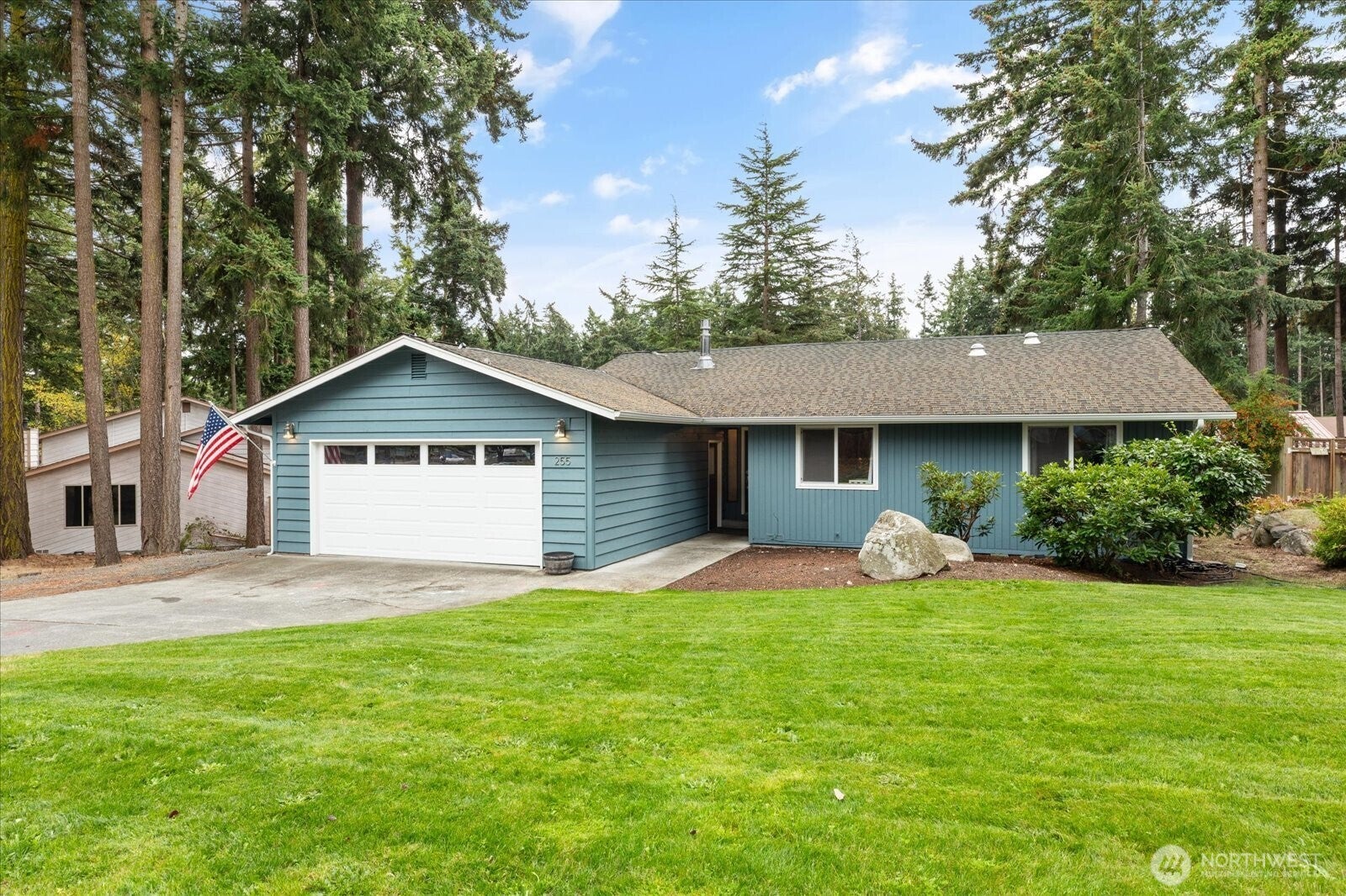 255 NW Columbia Drive