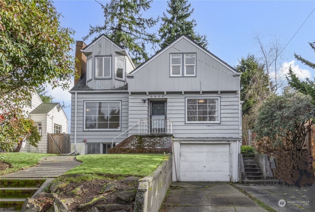 Photo of 9226 15th Avenue NW, Seattle, WA 98117 (MLS # 2195890)