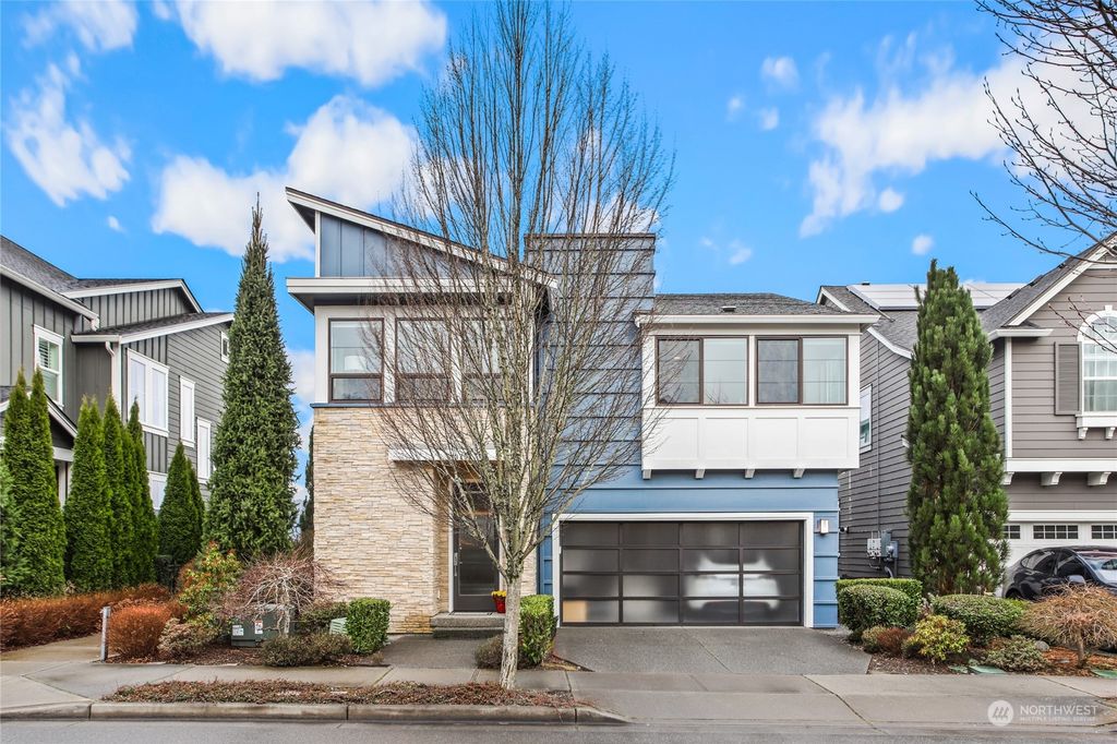 Photo of 1325 Pine Crest Circle NE, Issaquah, WA 98029 (MLS # 2193583)