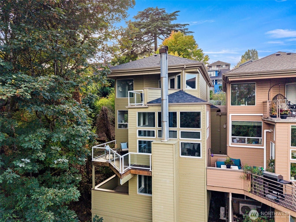 Photo of 218 31st Ave AVE S, Seattle, WA 98144 (MLS # 2573971)