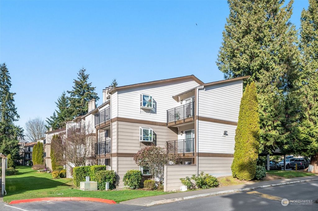 Photo of 12933 127th Drive NE #F301, Kirkland, WA 98034 (MLS # 2324221)