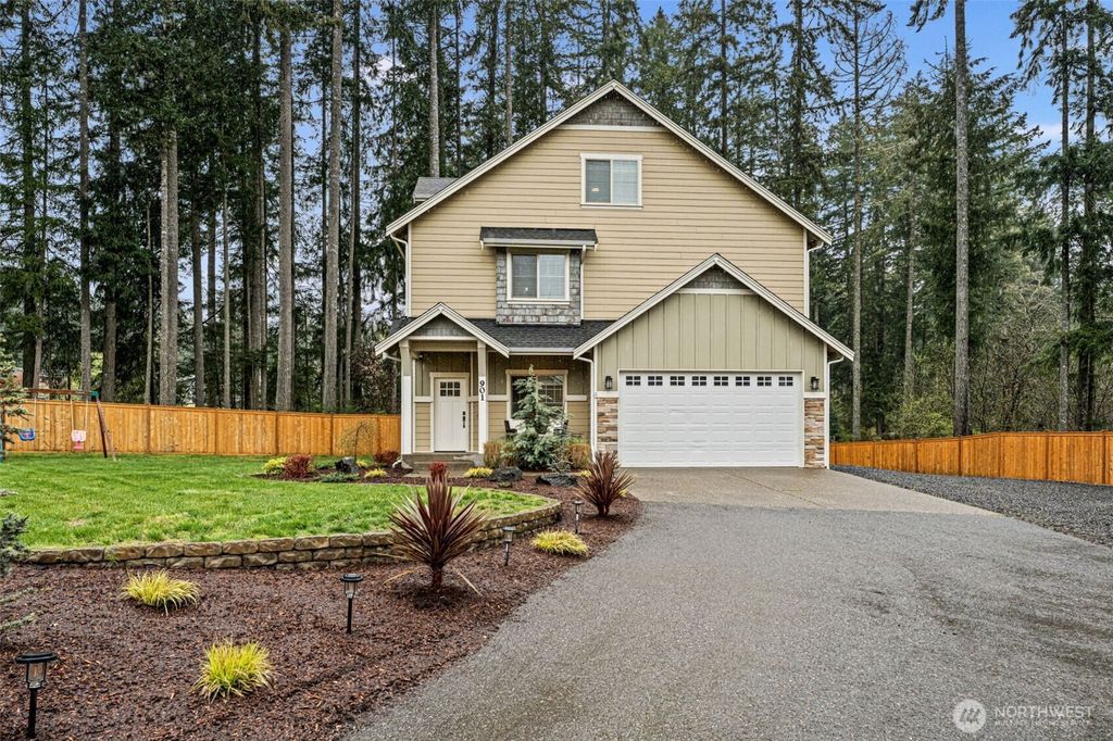 Photo of 901 SW Norpoint Court, Port Orchard, WA 98367 (MLS # 2507462)