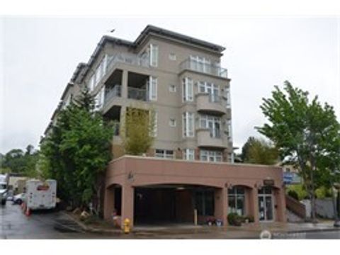 2836 78th Avenue SE 402 Mercer Island WA 98040