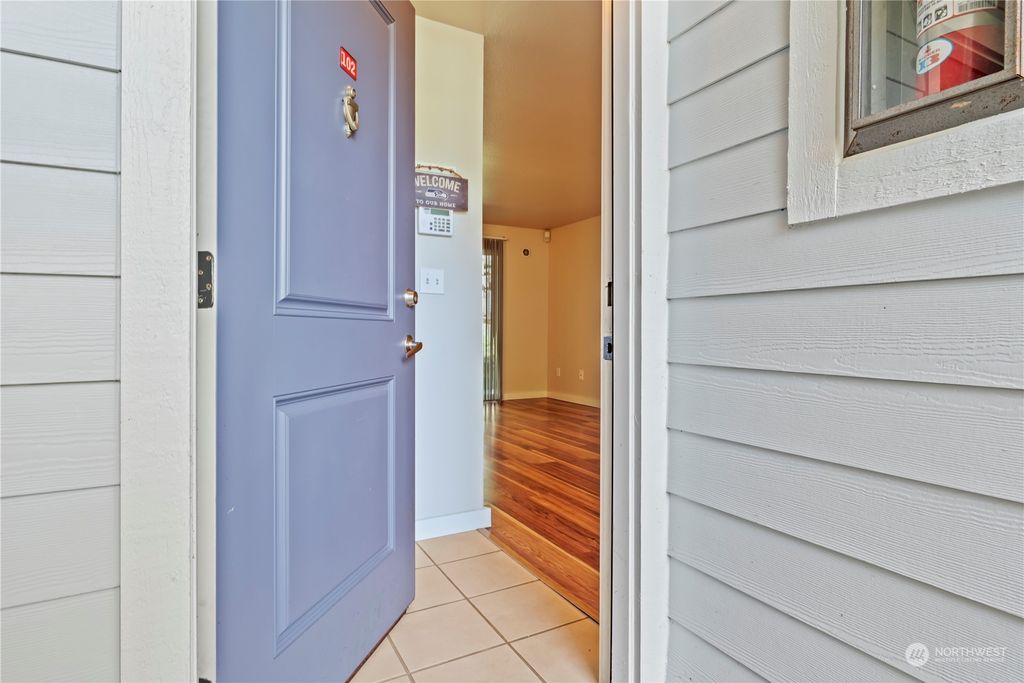Photo of 14124 NE 181st Place #H102, Woodinville, WA 98072 (MLS # 2067958)