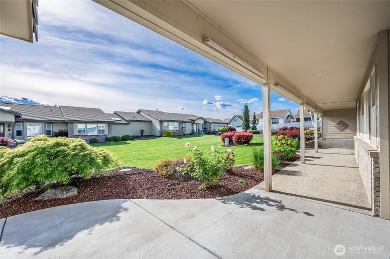 1380 Eastmont Avenue 1203