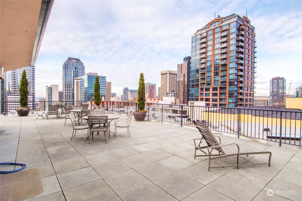 Photo of 1323 BOREN Avenue #512, Seattle, WA 98101 (MLS # 2041234)