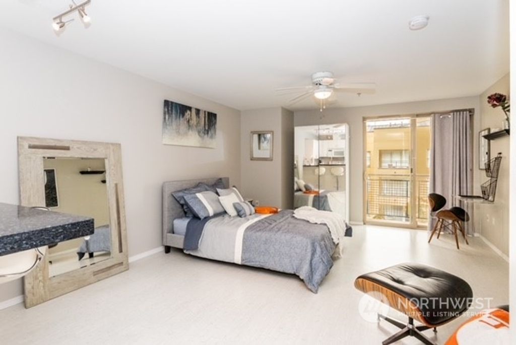 Photo of 1323 BOREN Avenue #512, Seattle, WA 98101 (MLS # 2041234)