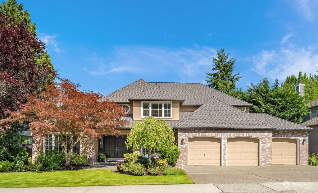 Photo of 4622 191st Place NE, Sammamish, WA 98074 (MLS # 2133841)