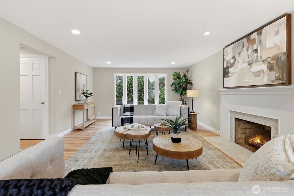 Photo of 7006 125th Avenue SE, Newcastle, WA 98056 (MLS # 2484339)