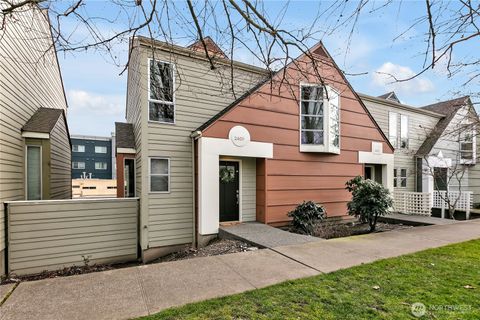 Photo of 2409 S I Street, Tacoma, WA 98405 (MLS # 2332096)