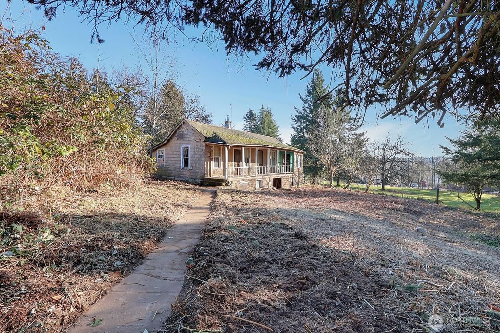Photo of 32910 5th Avenue, Black Diamond, WA 98010 (MLS # 2523244)