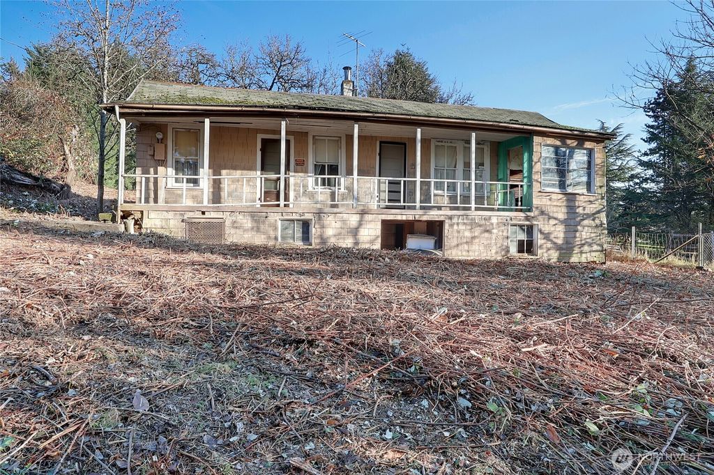 Photo of 32910 5th Avenue, Black Diamond, WA 98010 (MLS # 2523244)