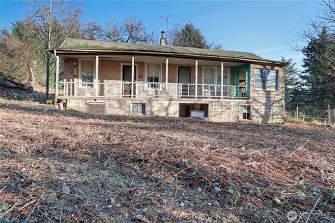 Photo of 32910 5th Avenue, Black Diamond, WA 98010 (MLS # 2523244)