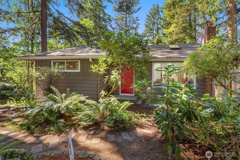 Photo of 16623 Fremont Avenue N, Shoreline, WA 98133 (MLS # 2579802)