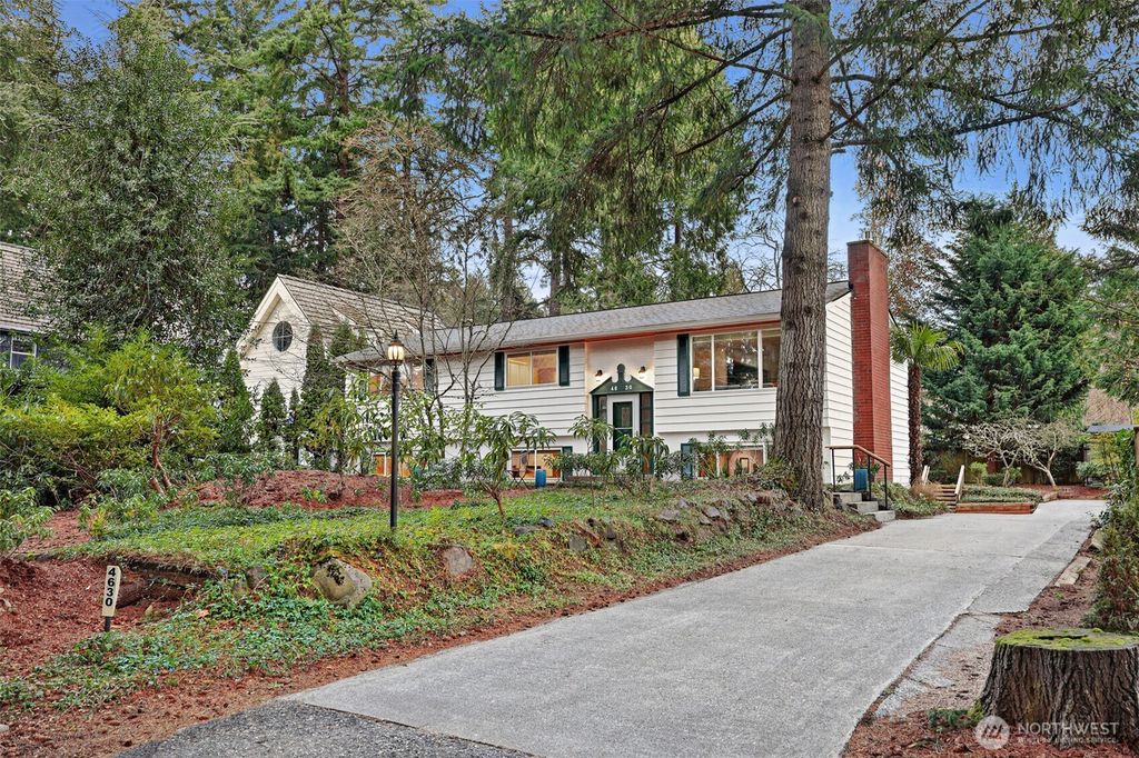 Photo of 4630 88th Avenue SE, Mercer Island, WA 98040 (MLS # 2480451)