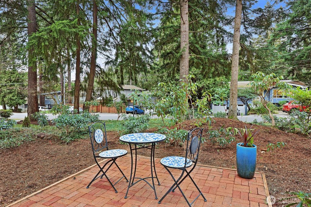Photo of 4630 88th Avenue SE, Mercer Island, WA 98040 (MLS # 2480451)