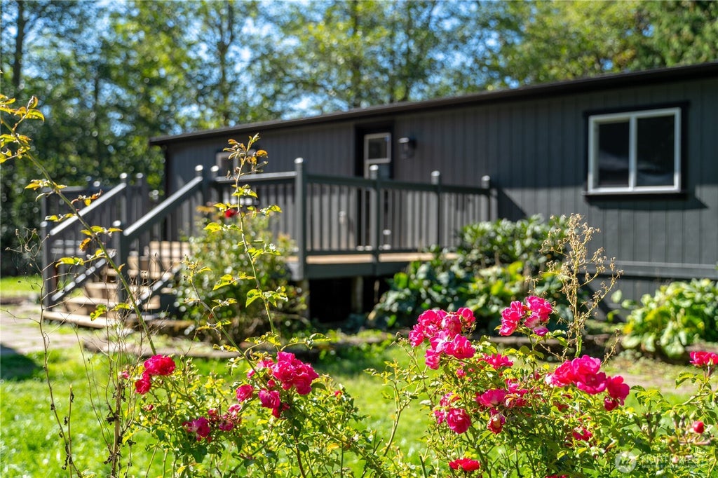Photo of 31412 54th Avenue NW, Stanwood, WA 98292 (MLS # 2582761)