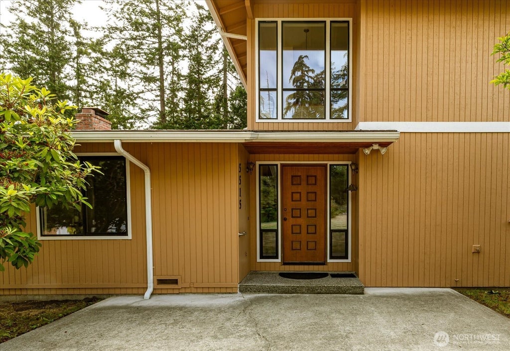 Photo of 5531 Mutiny Bay Road, Freeland, WA 98249 (MLS # 2581776)