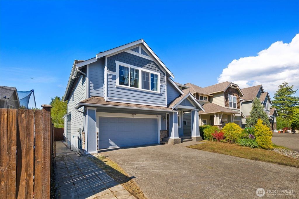 Photo of 13025 27th Place W, Everett, WA 98204 (MLS # 2381278)