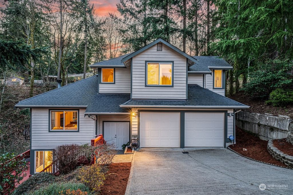 Photo of 13455 94th Place NE, Kirkland, WA 98034 (MLS # 2208721)