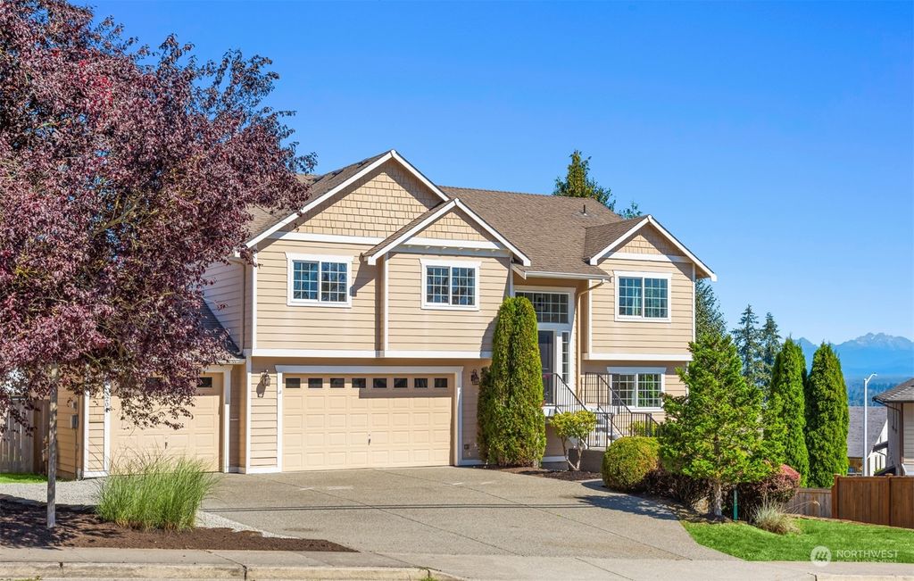 Photo of 5201 116th Street SE, Everett, WA 98208 (MLS # 2286935)