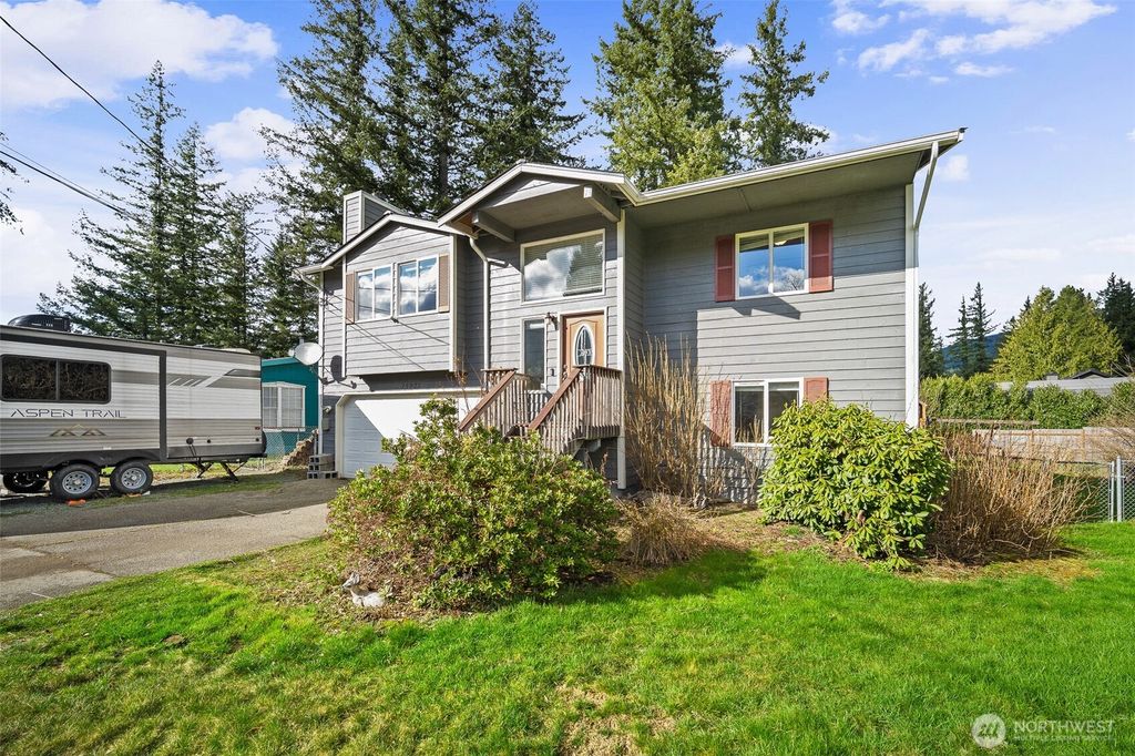 Photo of 15921 Goldbar Drive, Gold Bar, WA 98251 (MLS # 2485557)