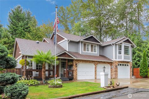 Photo of 11919 124th Avenue E, Puyallup, WA 98374 (MLS # 2417046)