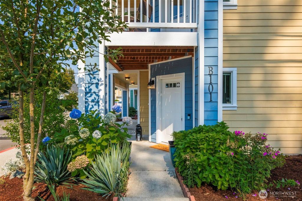 Photo of 1017 W Main Street #B101, Monroe, WA 98272 (MLS # 2428532)