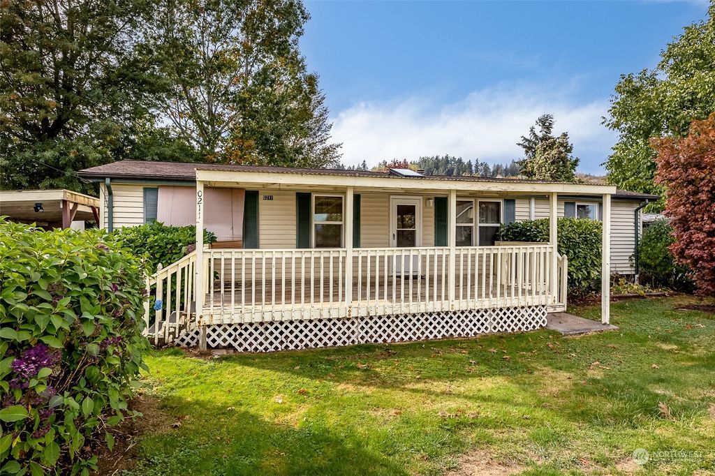 Photo of 211 Main Street, Algona, WA 98001 (MLS # 2012276)