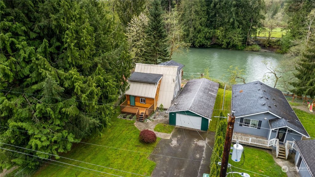 Photo of 11808 166th Drive NE, Arlington, WA 98223 (MLS # 2063339)