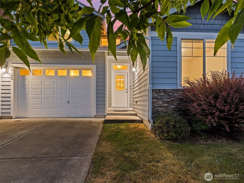 Photo of 26195 21st Place S, Des Moines, WA 98198 (MLS # 2403106)