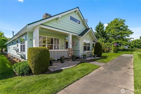 Photo of 500 Fieldstone Loop #38, Lynden, WA 98264 (MLS # 2525762)