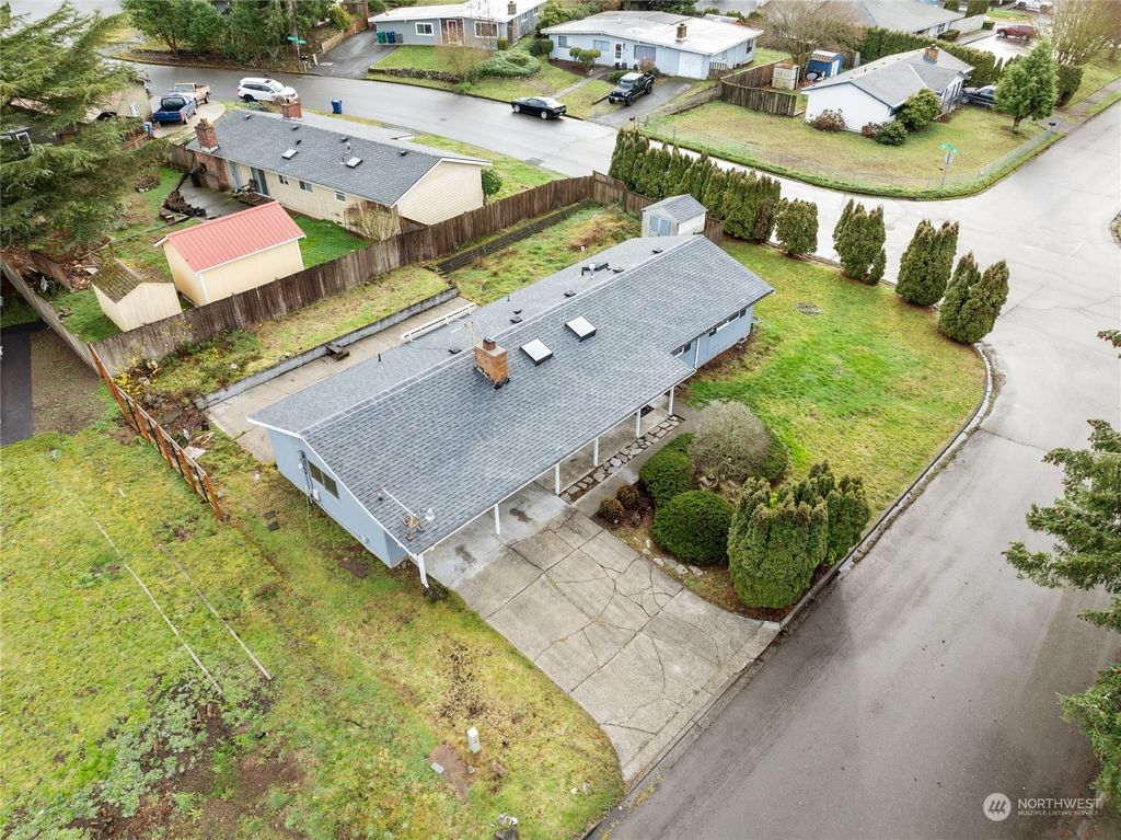 Photo of 31732 6th Avenue S, Federal Way, WA 98003 (MLS # 2319062)