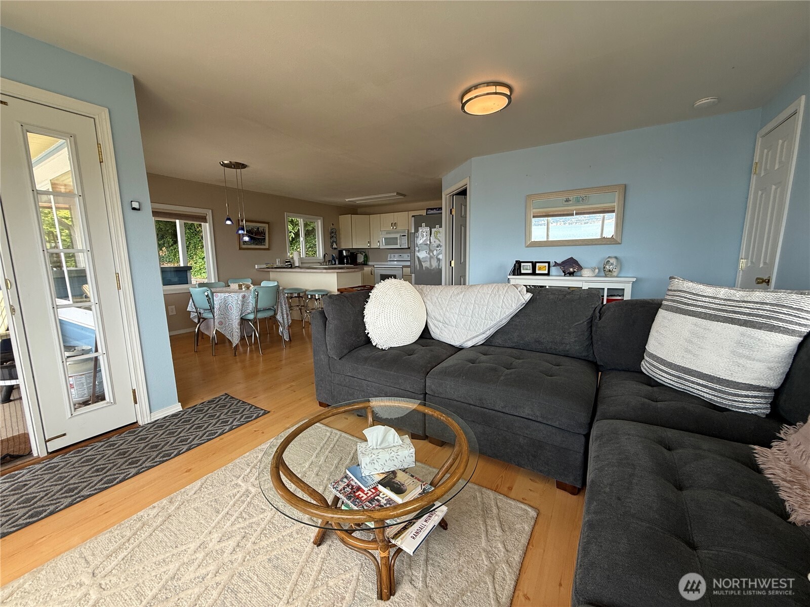 633 Maple Grove Rd